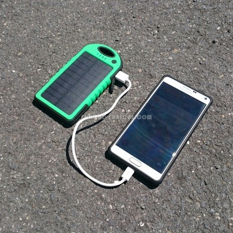 Batería y cargador solar impermeable - 5000 mAh